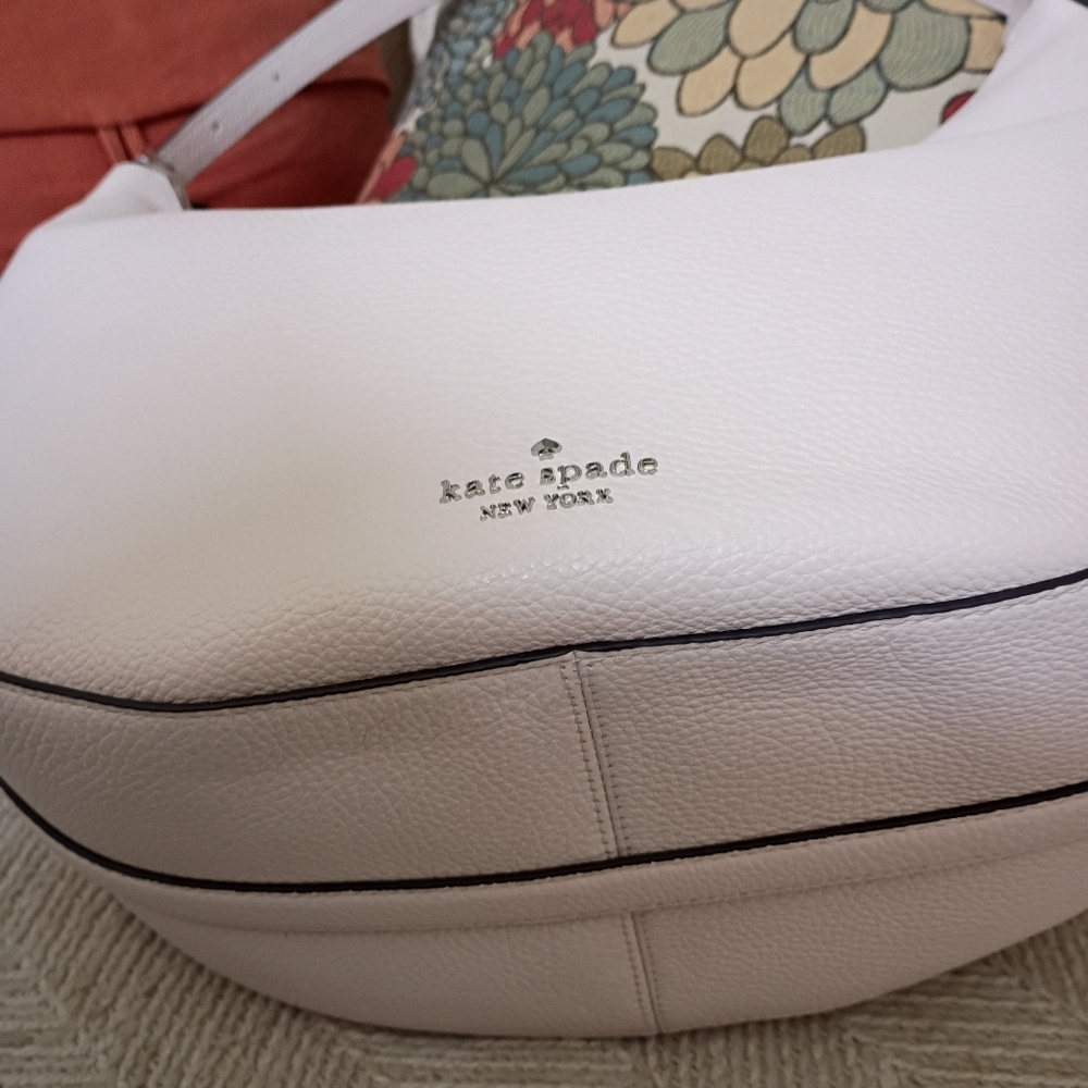 Nova Large Shoulder Bag in Powdered Sugar Brand New - Picture 3 of 10